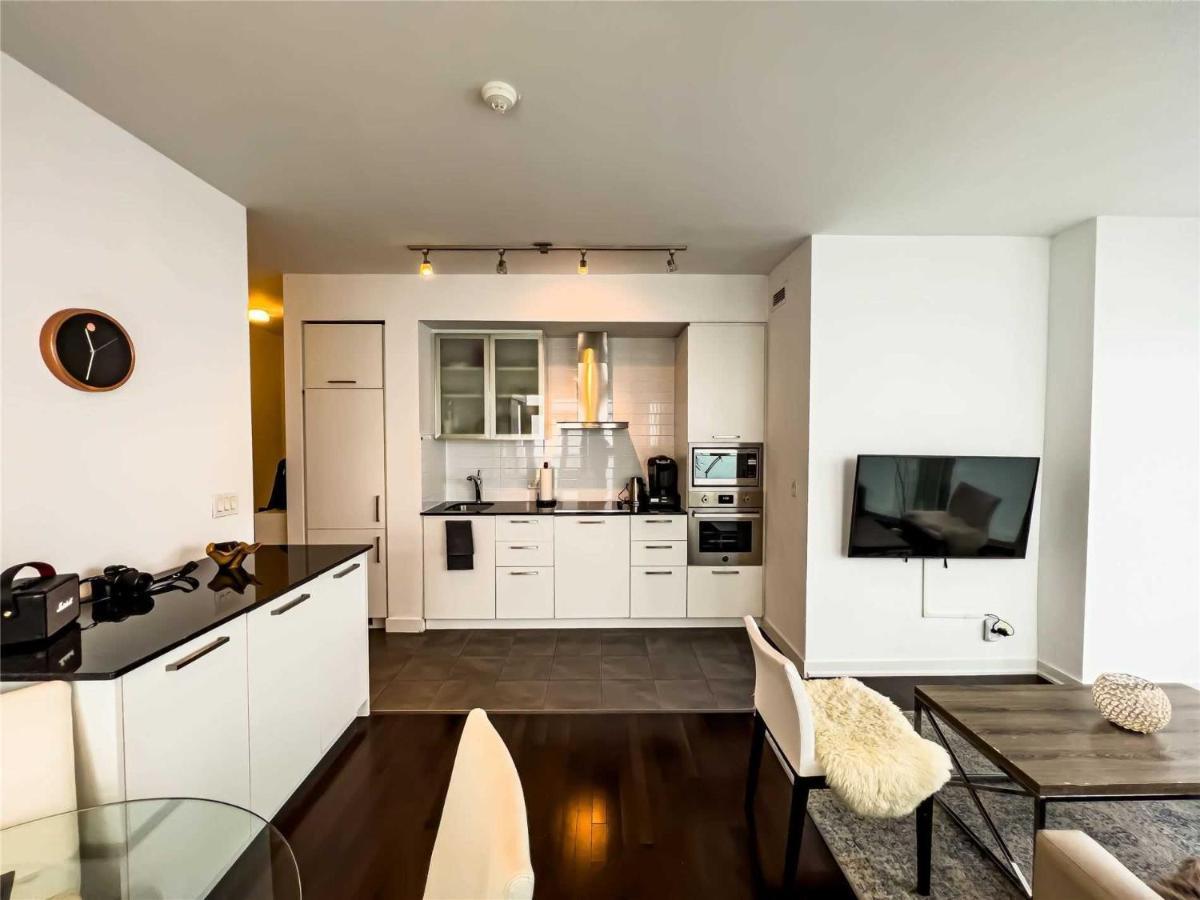 Luxury Condo In The Heart Of Toronto - Next To Scotiabank Arena Zewnętrze zdjęcie